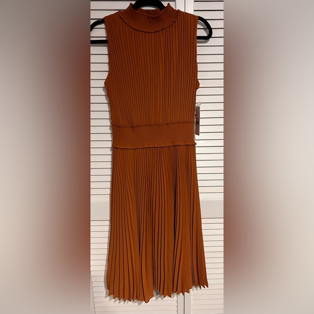 NWT- Woman's Nanette Lapore Gingerbread color Size 10 Dress